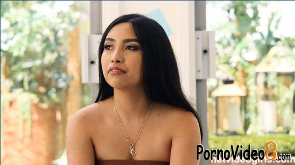 Paulina - Persistent and determined Latina (SD/480p/773 MB)